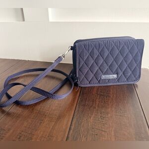 Vera Bradley 3-In-1 Crossbody RFiD
Carbon NAVY Phone Case Wallet nwot